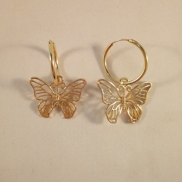 Yellow Gold Butterfly Carved Hoop Earrings - Picture 2 of 3